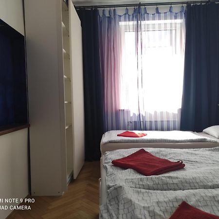 Apartment Maximilian Bratislava Exteriör bild