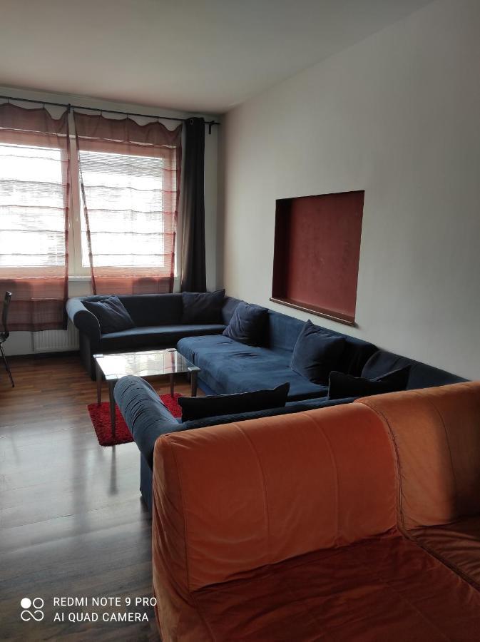 Apartment Maximilian Bratislava Exteriör bild