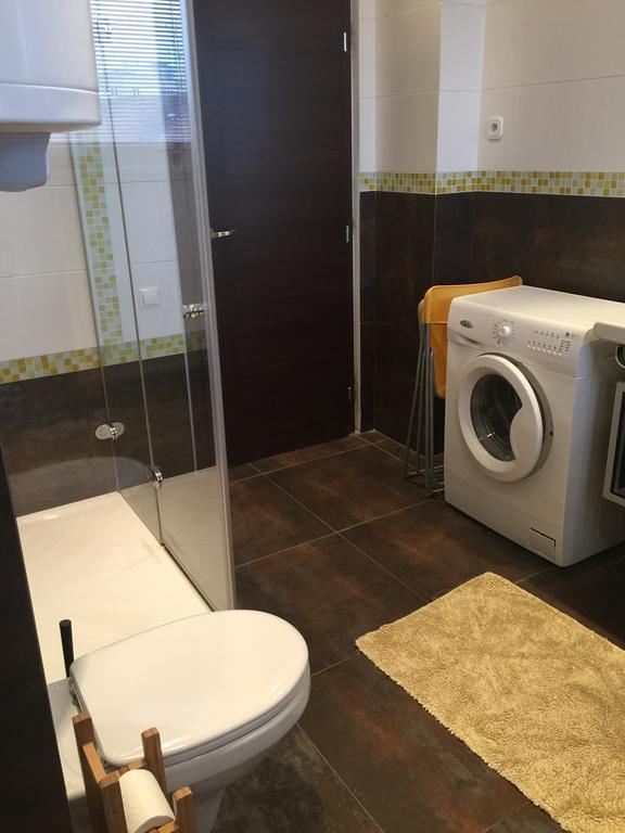 Apartment Maximilian Bratislava Exteriör bild
