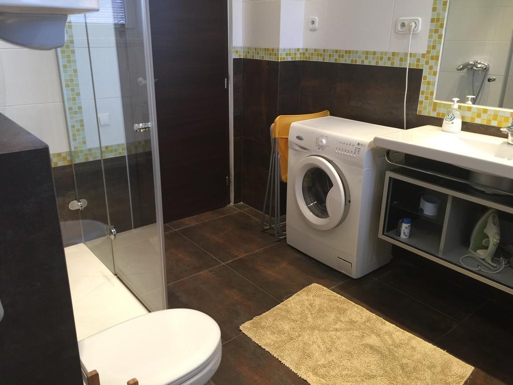 Apartment Maximilian Bratislava Exteriör bild
