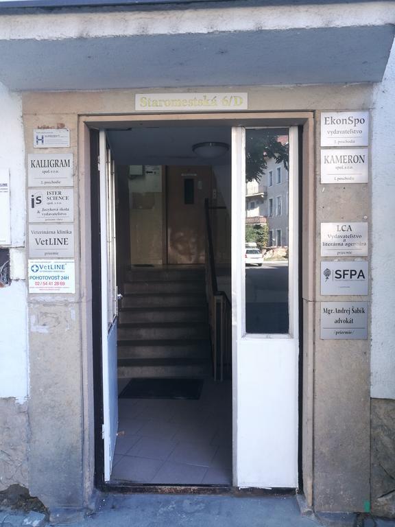 Apartment Maximilian Bratislava Exteriör bild