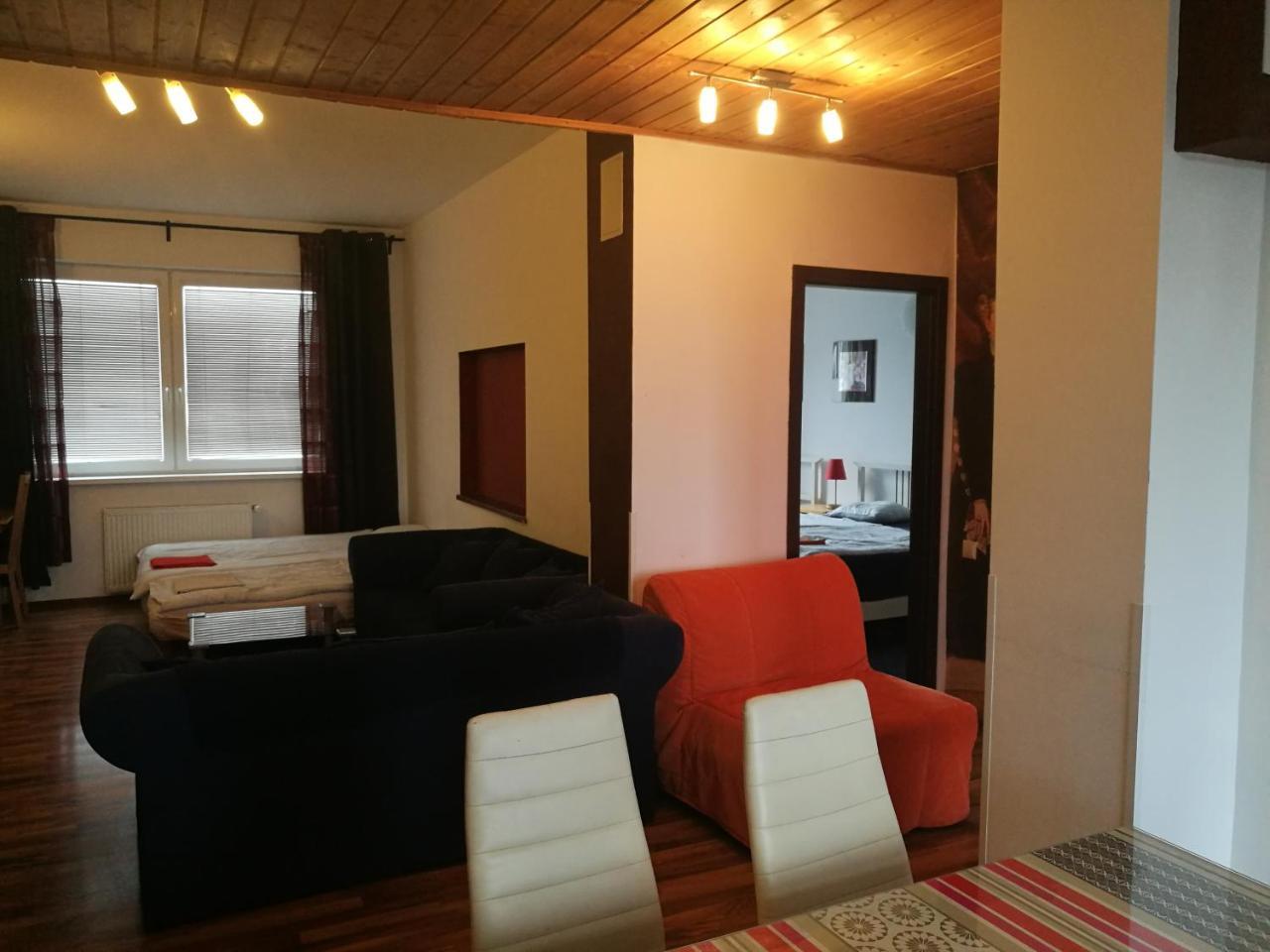 Apartment Maximilian Bratislava Exteriör bild
